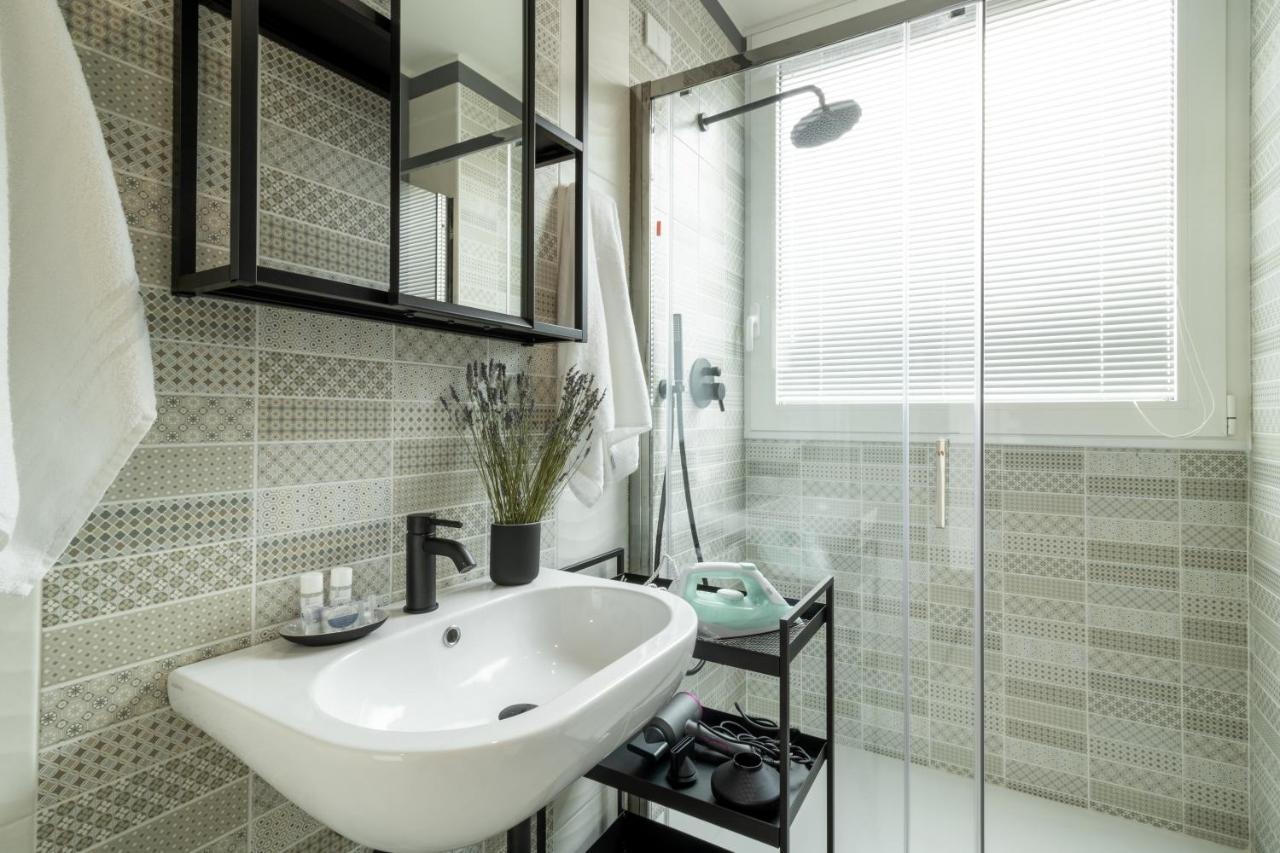 Navigli - Chic And Sophisticated Home In Milan Bagian luar foto